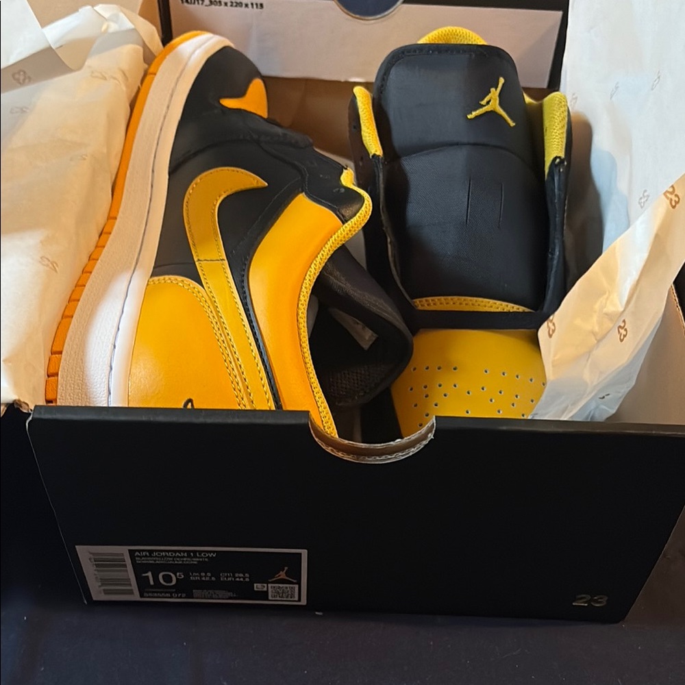 Air Jordan Low Black and Yellow Sneakers size 10 and a half - Picture 2 of 7
